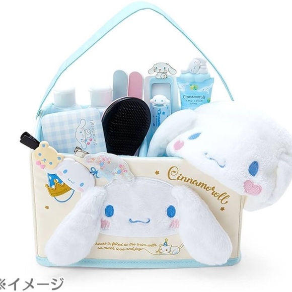 Sanrio 965596 Cinnamoroll Cosmetic Box (After Party) NEW - Picture 3 of 16